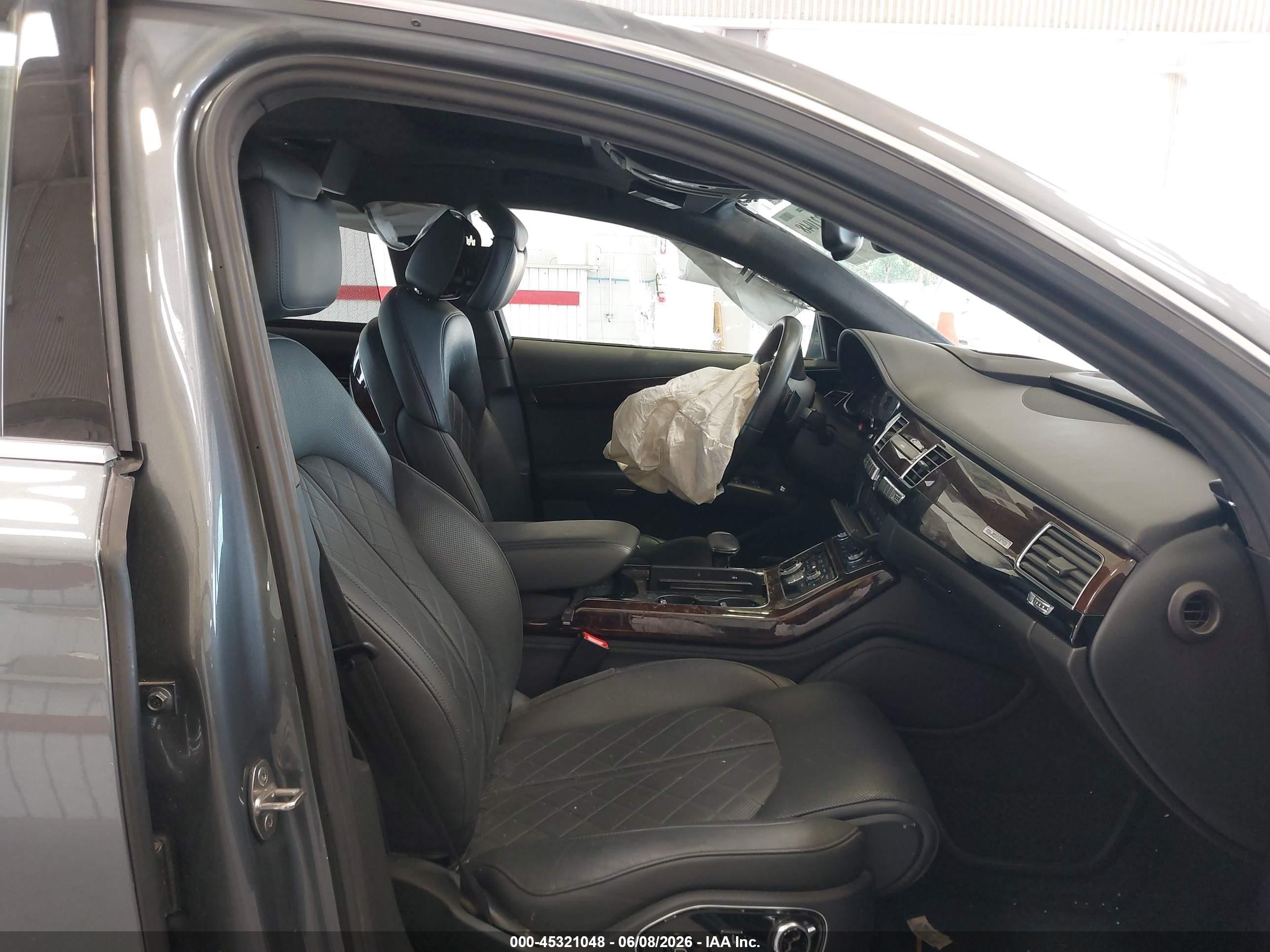 2015 Audi A8 L 4.0t Gray vin: WAU32AFD9FN005827