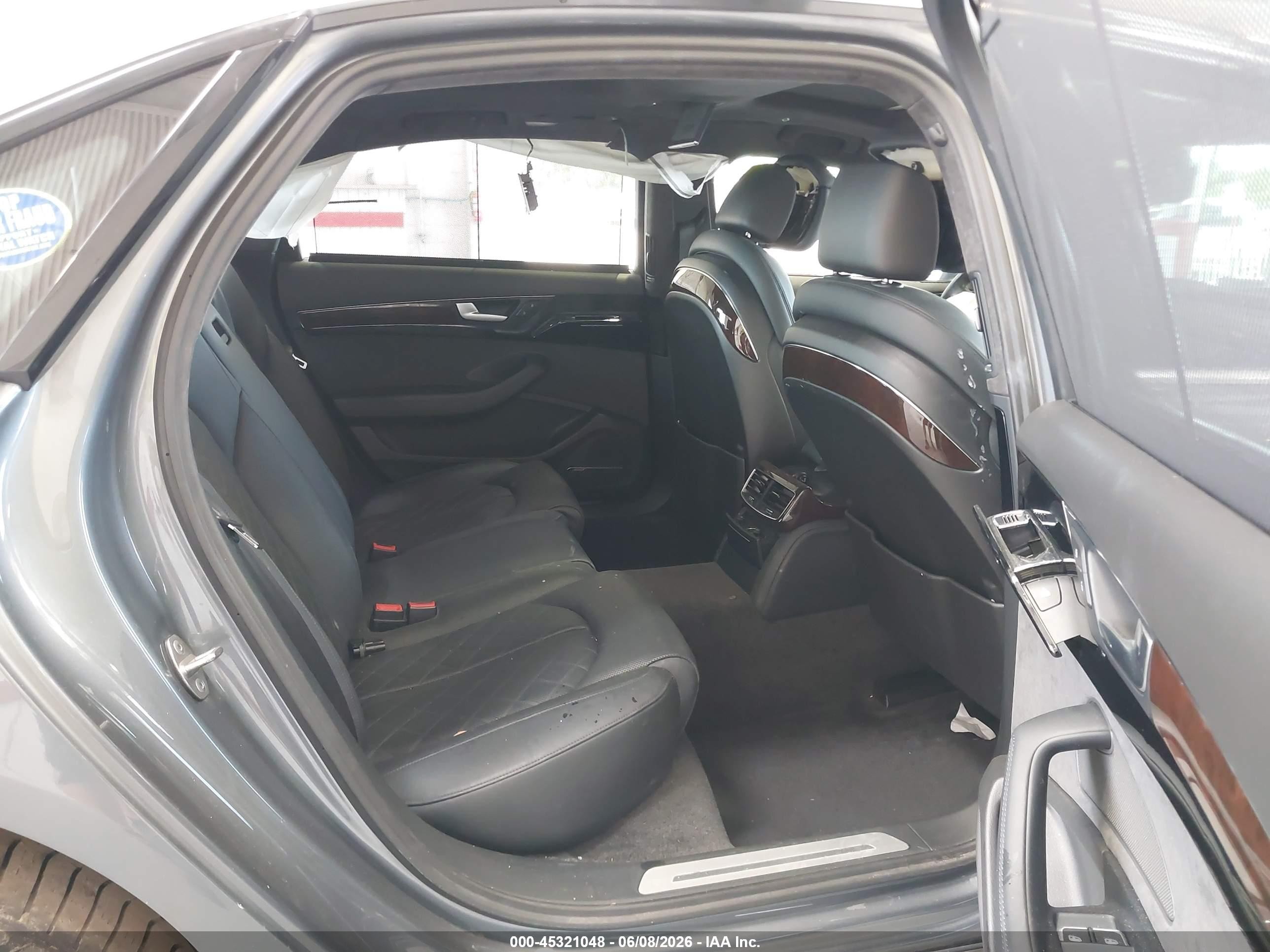 2015 Audi A8 L 4.0t Gray vin: WAU32AFD9FN005827