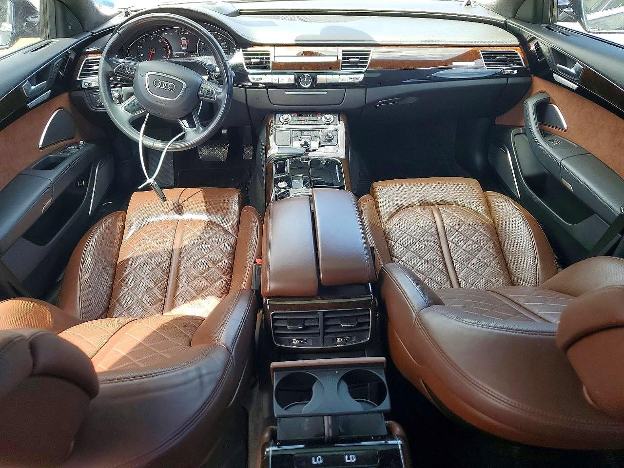 2015 Audi A8 L Quattro Черный vin: WAU32AFDXFN028193