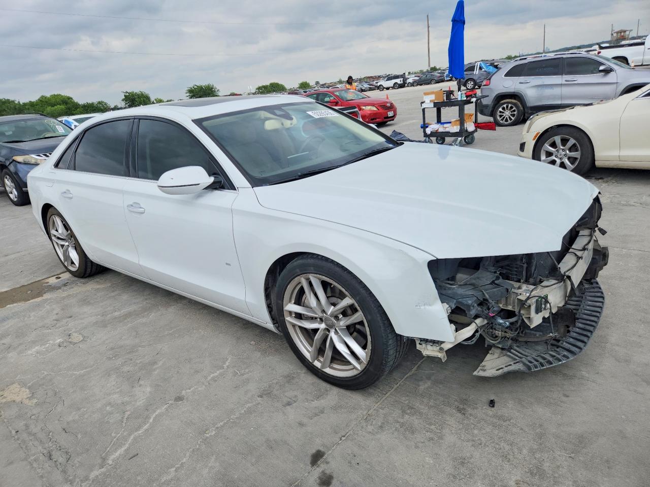 2015 Audi A8 L Quattro White vin: WAU3GAFD2FN029453