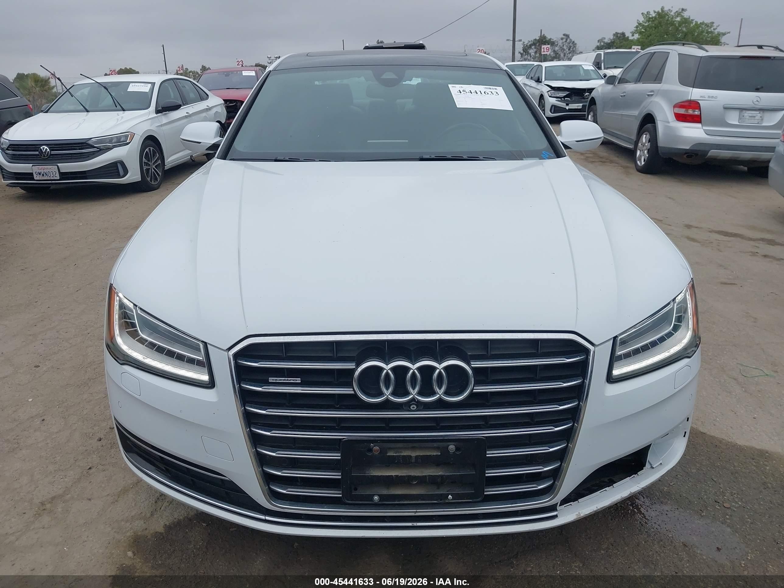 2015 Audi A8 L 3.0t White vin: WAU3GAFD4FN009799