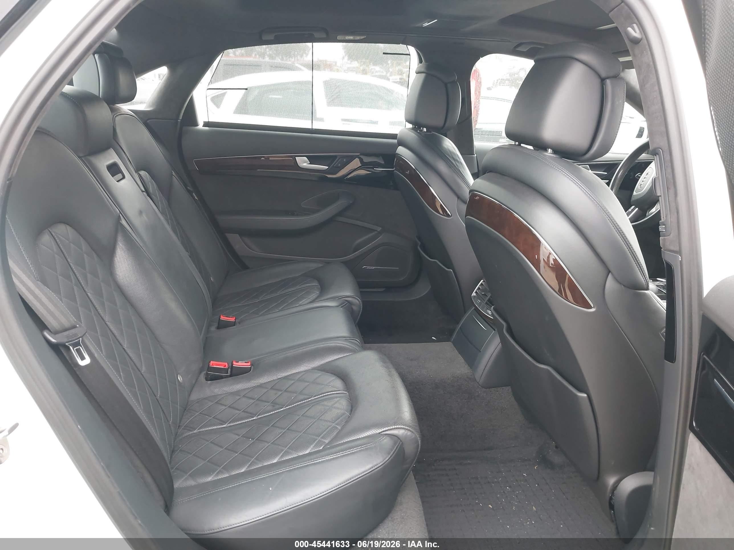 2015 Audi A8 L 3.0t White vin: WAU3GAFD4FN009799