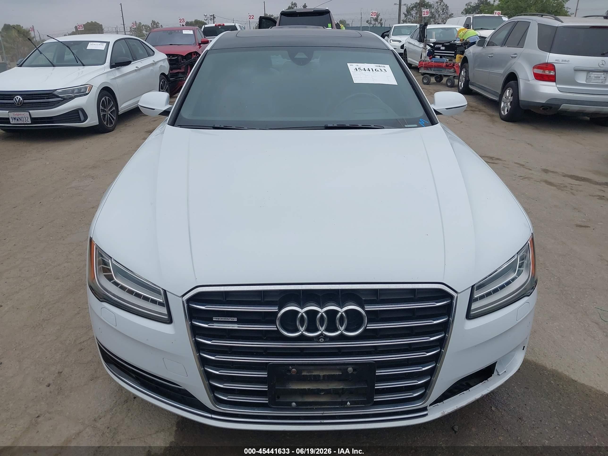 2015 Audi A8 L 3.0t White vin: WAU3GAFD4FN009799