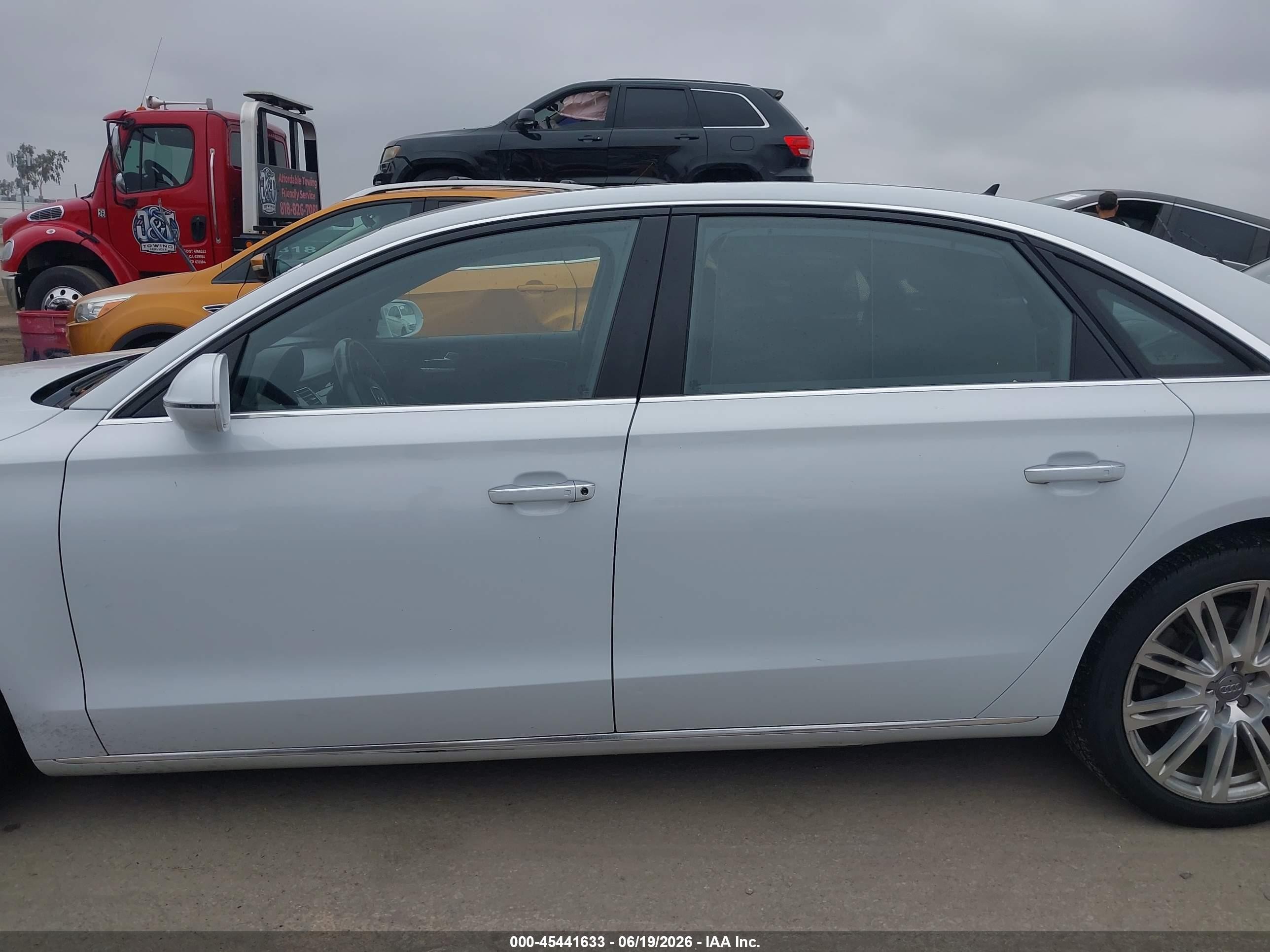 2015 Audi A8 L 3.0t White vin: WAU3GAFD4FN009799
