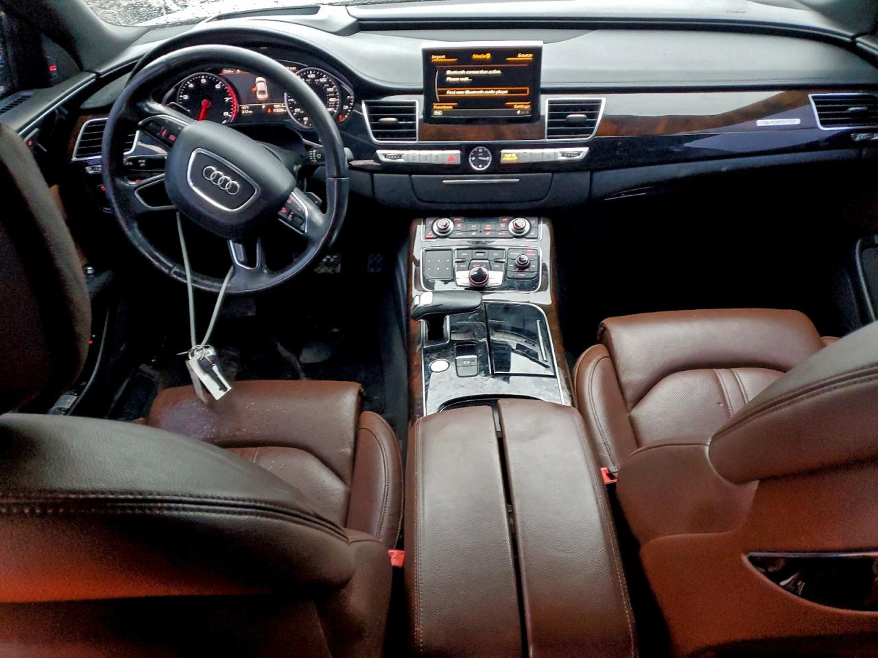 2015 Audi A8 L Quattro Серебряный vin: WAU3GAFDXFN009211