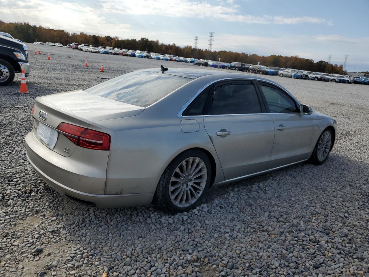 2015 Audi A8 L Tdi Quattro Серебряный vin: WAU3MAFD1FN022583