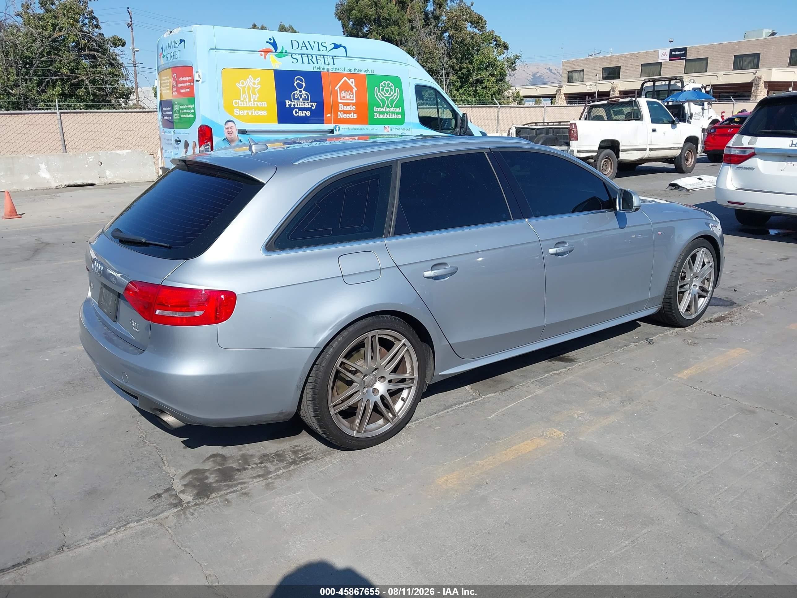 2010 Audi A4 2.0t Premium Gray vin: WAU4FAFL9AA037760