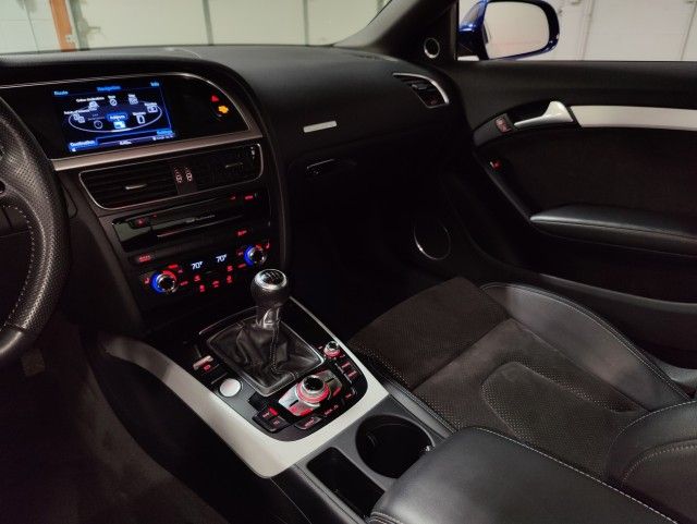 2014 Audi A5 Prestige Blue vin: WAU4FAFR4EA007673