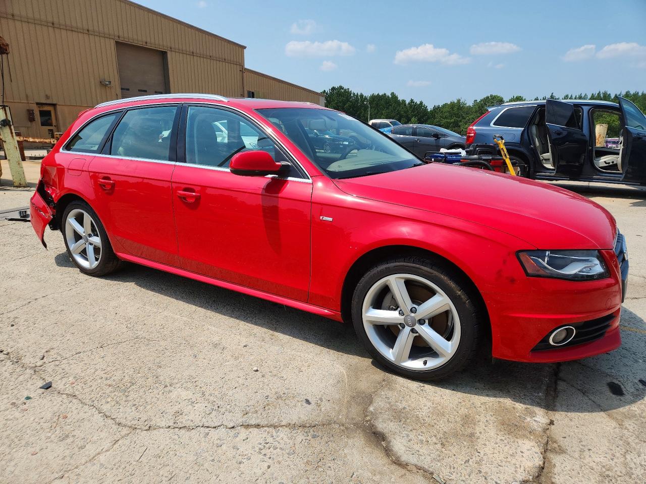 2012 Audi A4 Prestige Red vin: WAU4FBFL3CA082685