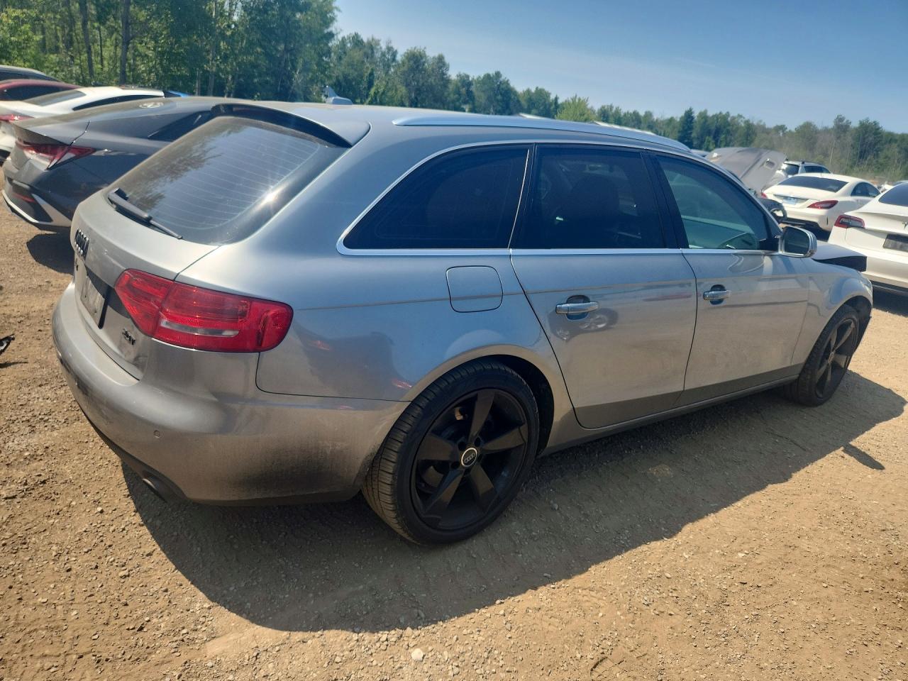 2011 Audi A4 Prestige Silver vin: WAU4FCFLXBA091856