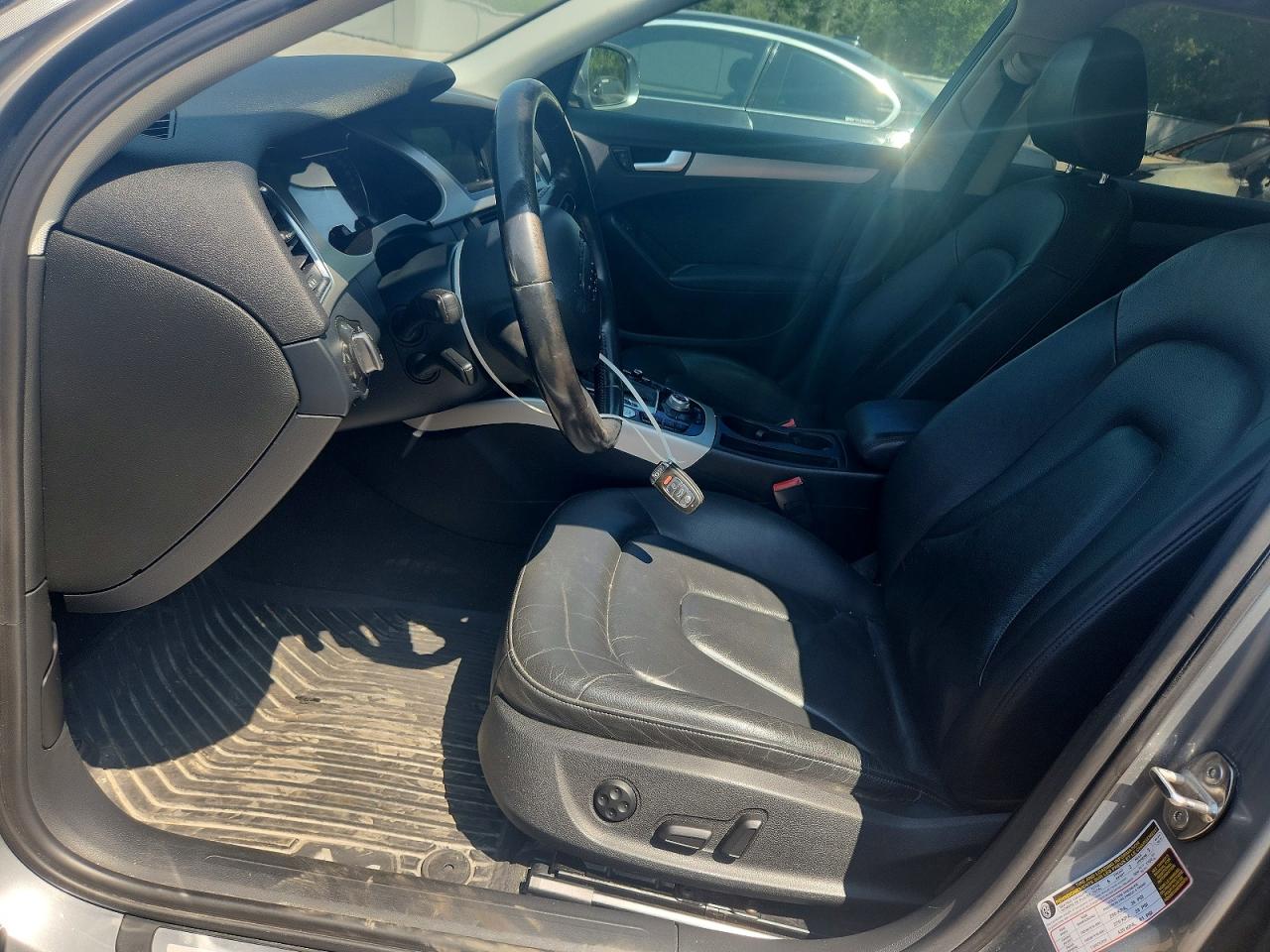 2011 Audi A4 Prestige Silver vin: WAU4FCFLXBA091856