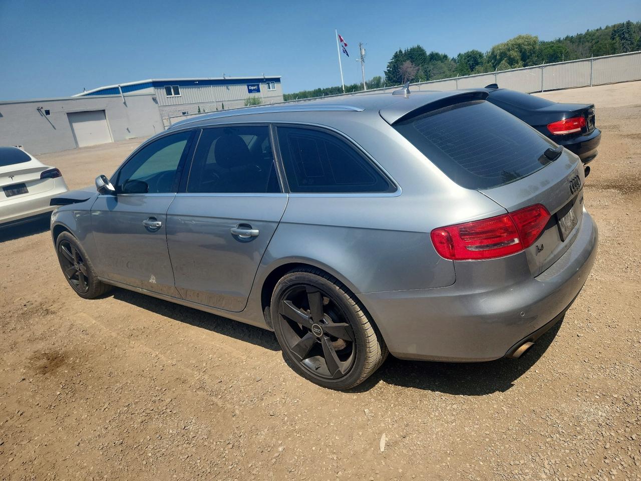 2011 Audi A4 Prestige Silver vin: WAU4FCFLXBA091856