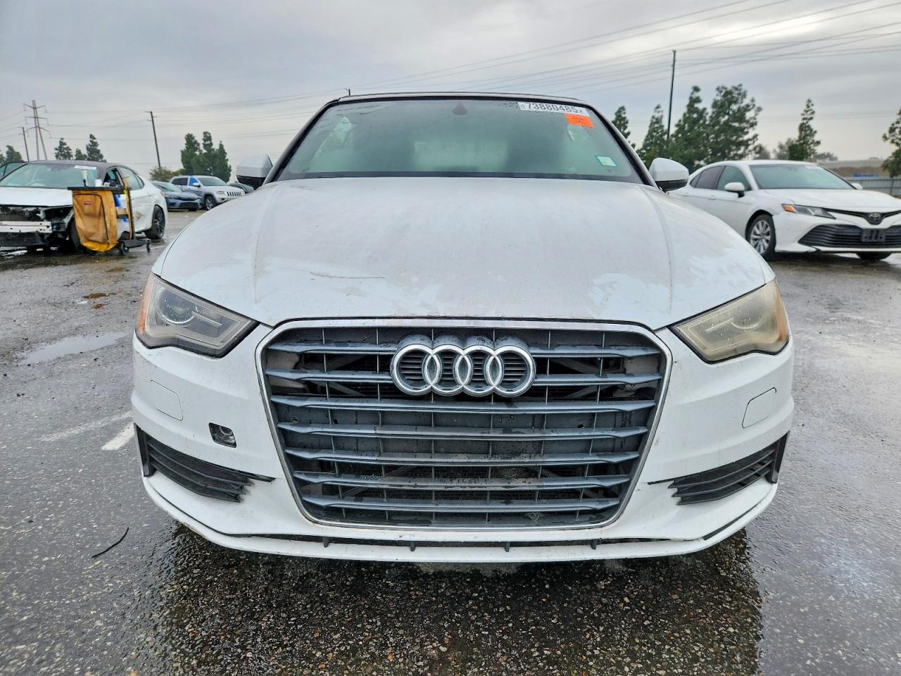 2015 Audi A3 Premium Белый vin: WAU6CLFF2F1036402