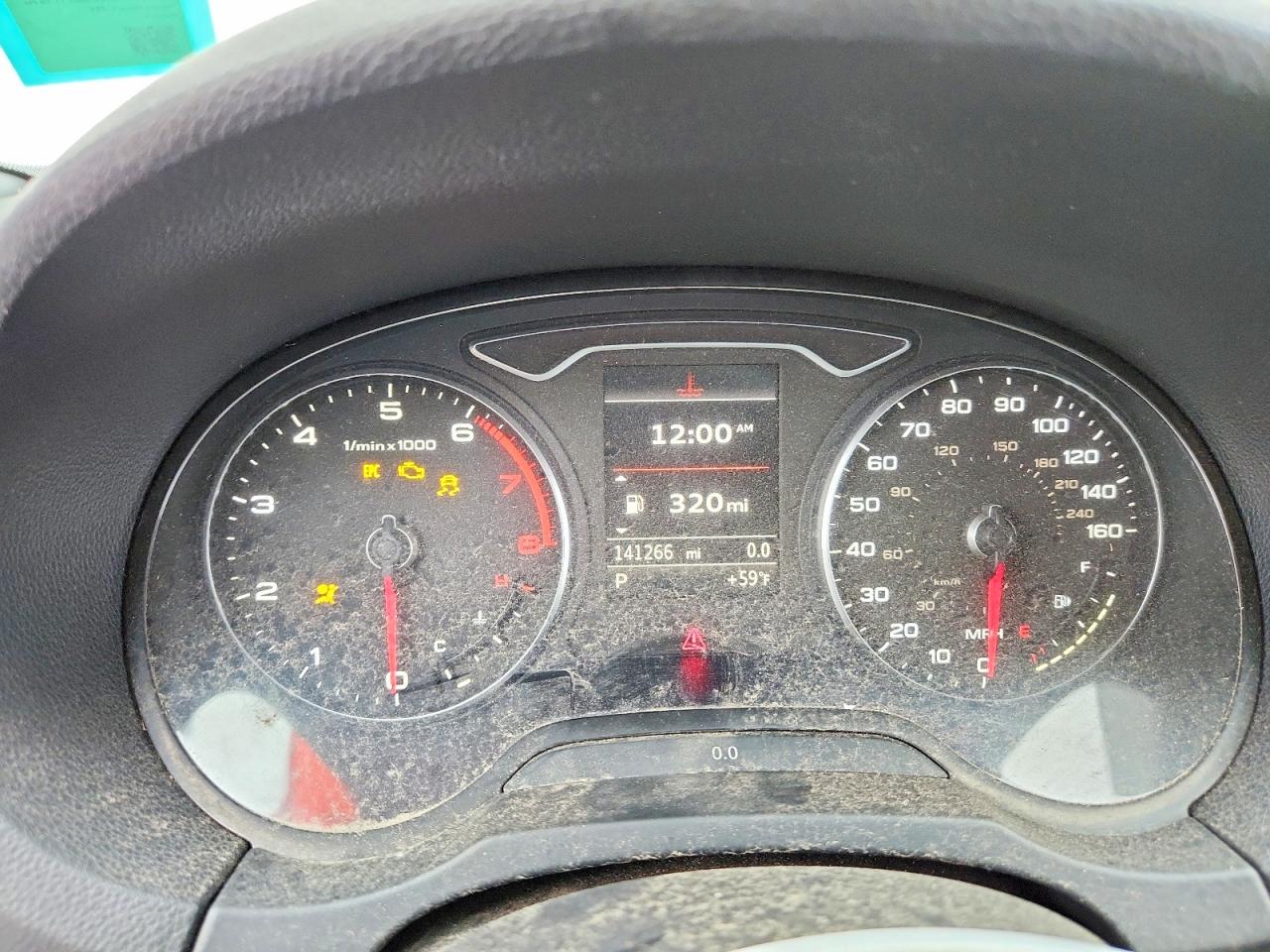 2015 Audi A3 Premium Белый vin: WAU6CLFF2F1036402