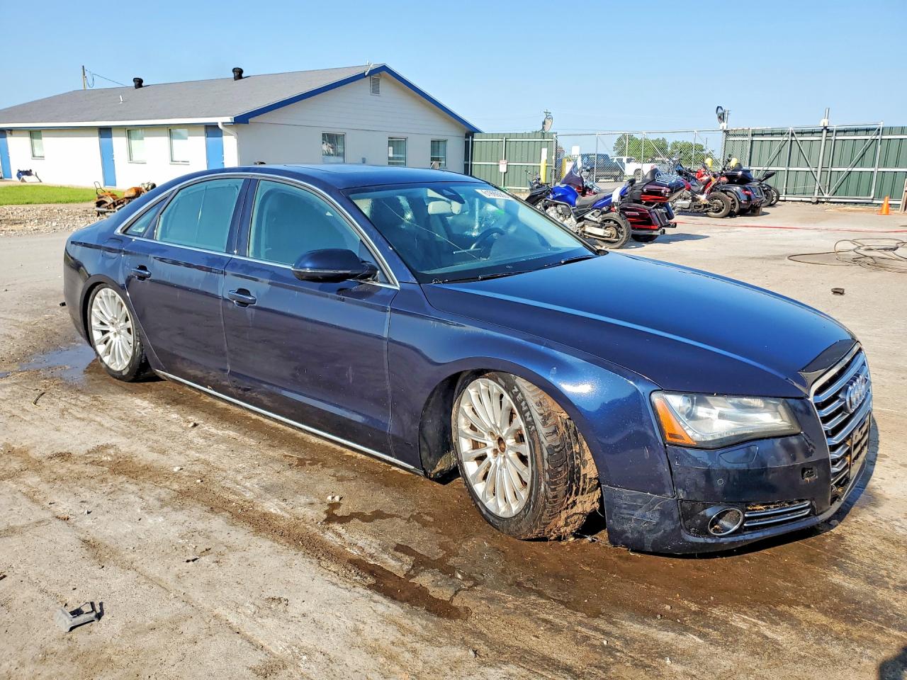 2013 Audi A8 Quattro Black vin: WAUA2AFD3DN026600