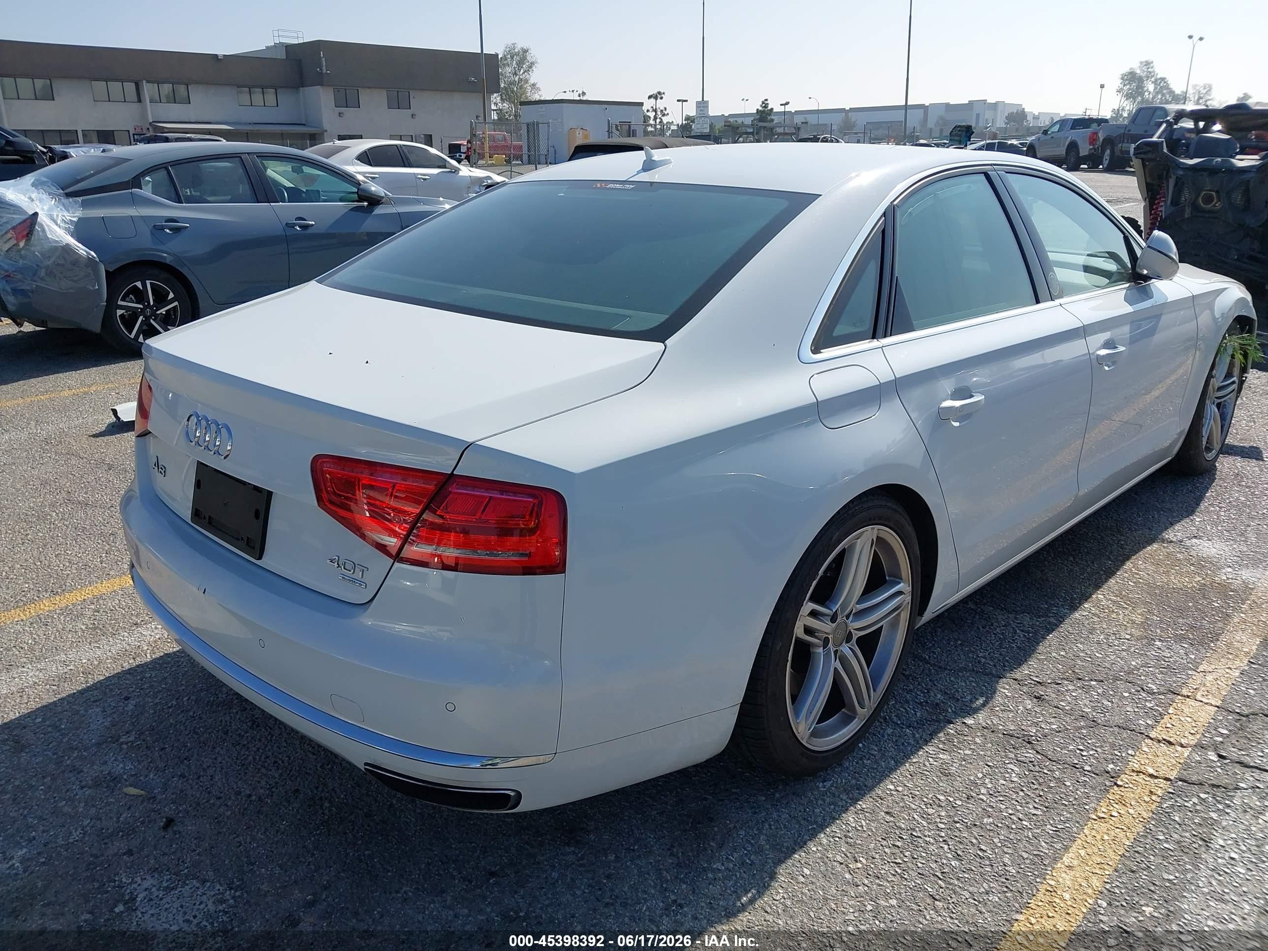 2013 Audi A8 4.0t White vin: WAUA2AFD6DN016997