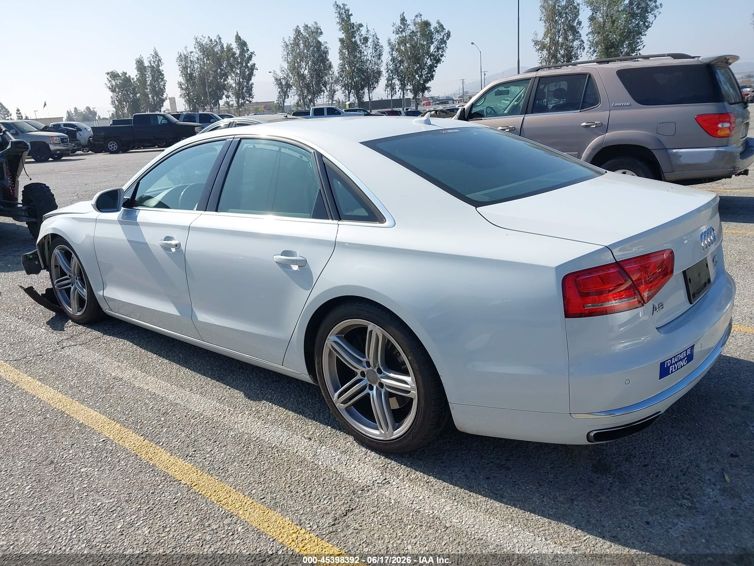 2013 Audi A8 4.0t White vin: WAUA2AFD6DN016997