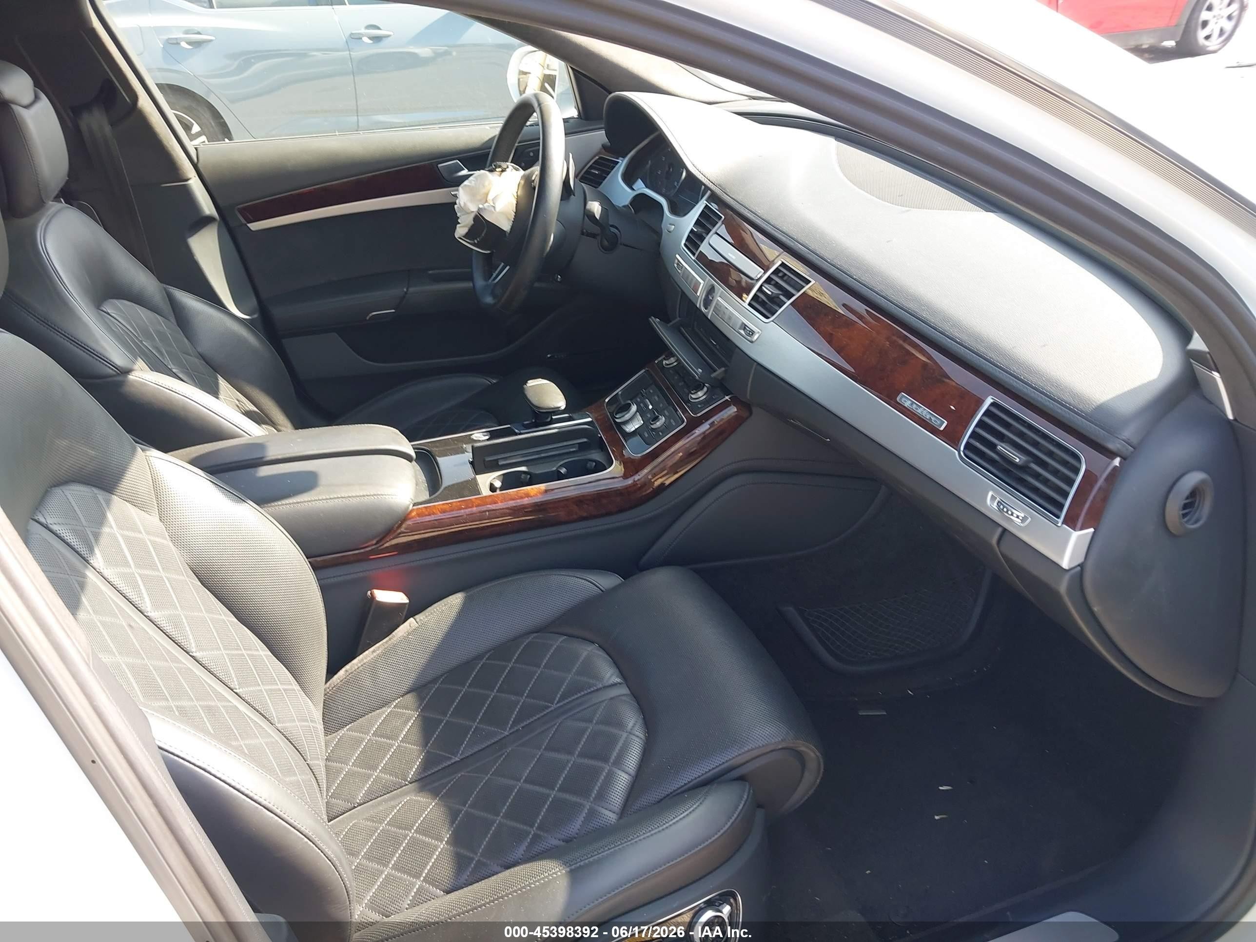 2013 Audi A8 4.0t White vin: WAUA2AFD6DN016997