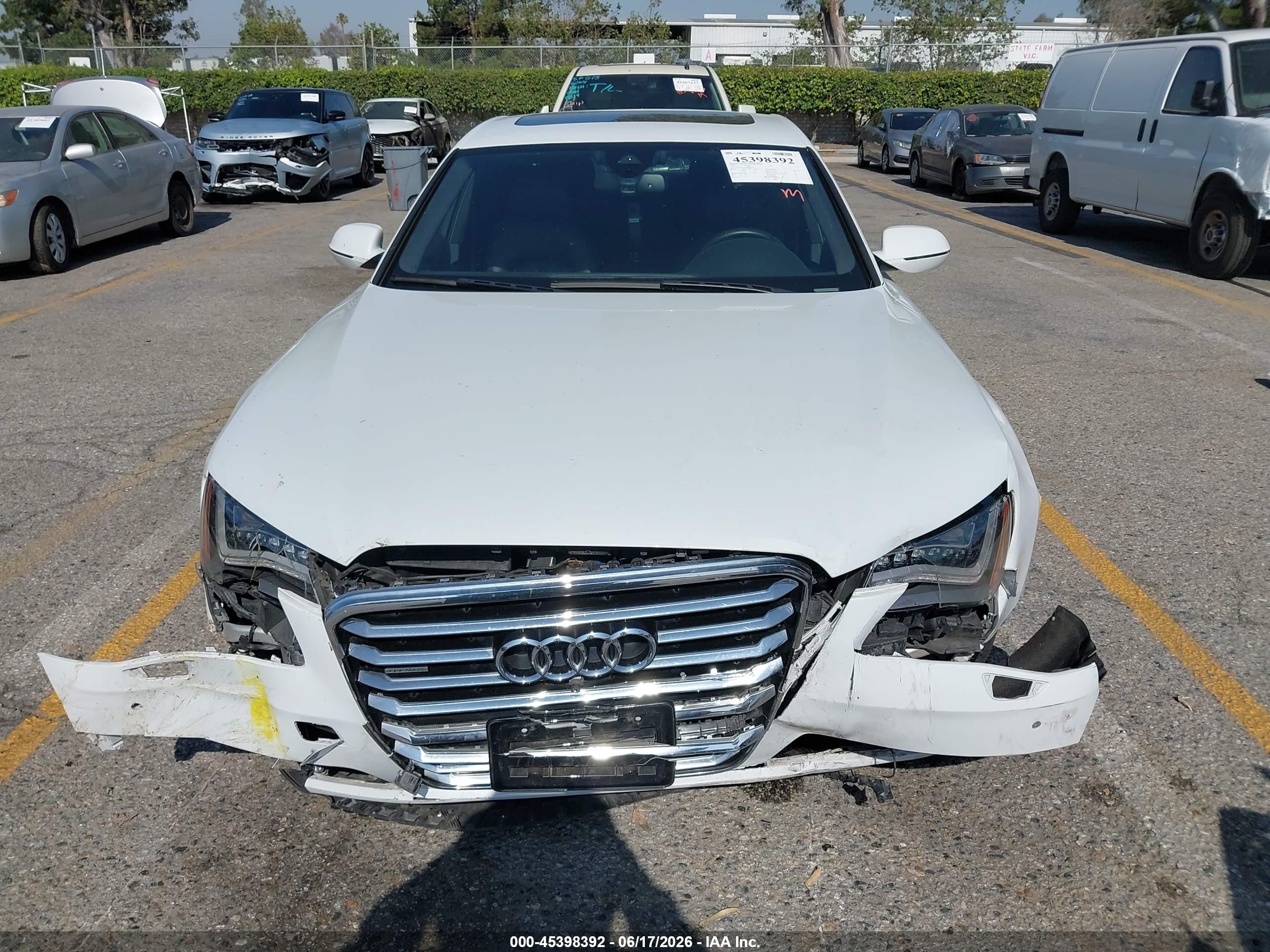 2013 Audi A8 4.0t White vin: WAUA2AFD6DN016997