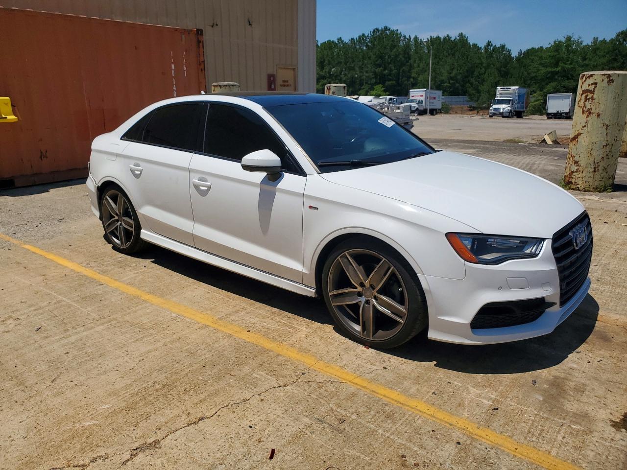 2016 Audi A3 Premium White vin: WAUA7GFF1G1102218
