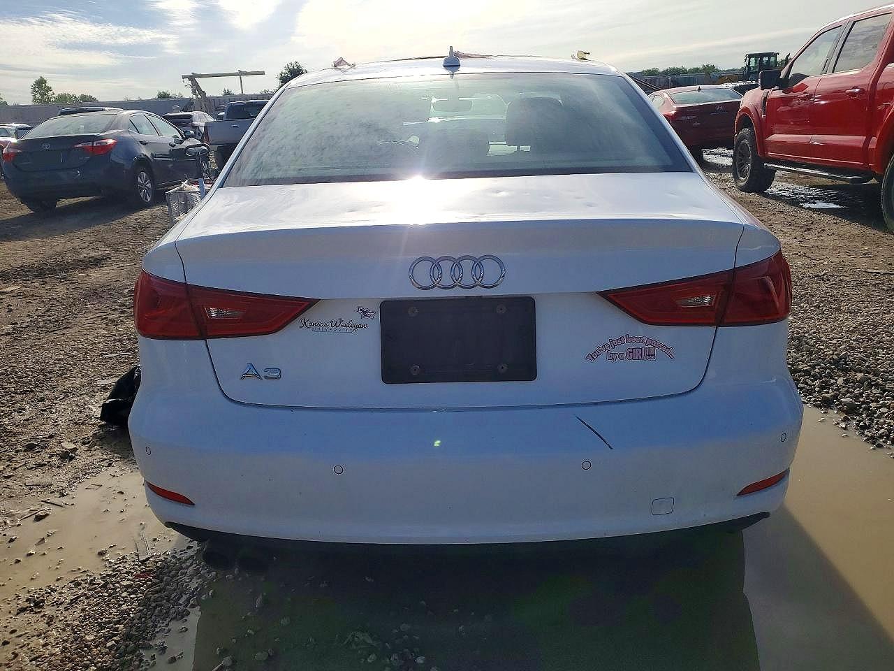2016 Audi A3 Premium White vin: WAUA7GFF7G1002995