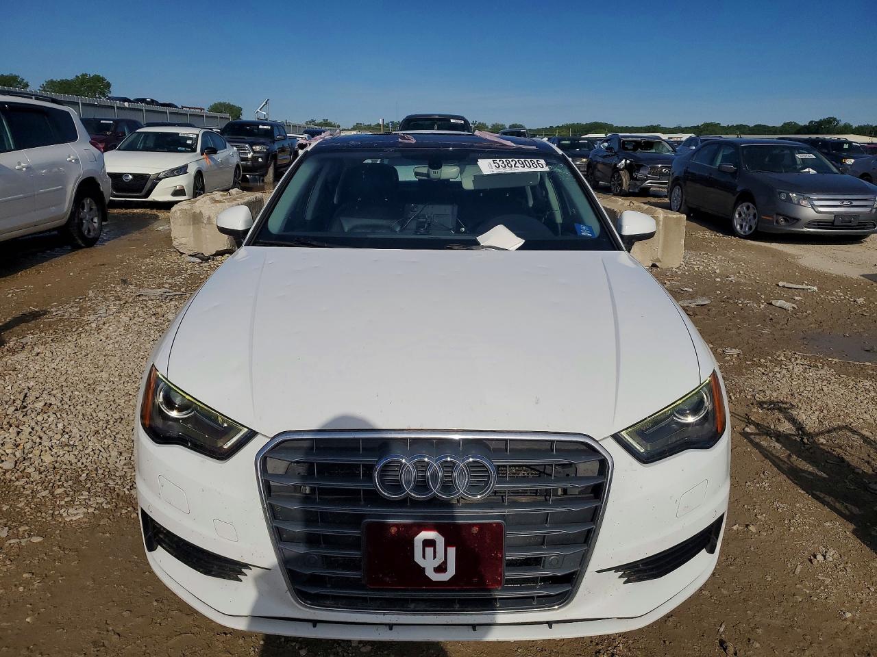 2016 Audi A3 Premium White vin: WAUA7GFF7G1002995
