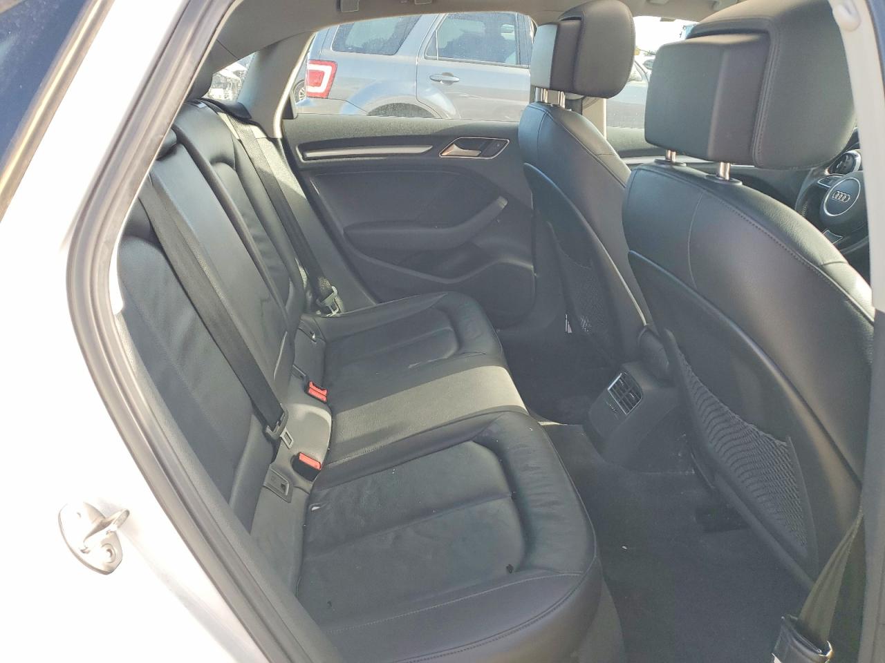 2016 Audi A3 Premium White vin: WAUA7GFF7G1002995