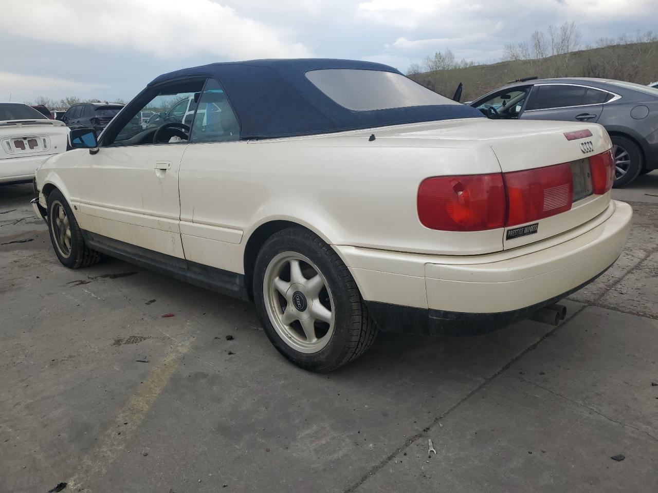 1997 Audi Cabriolet    Кремовый vin: WAUAA88G2VN003362