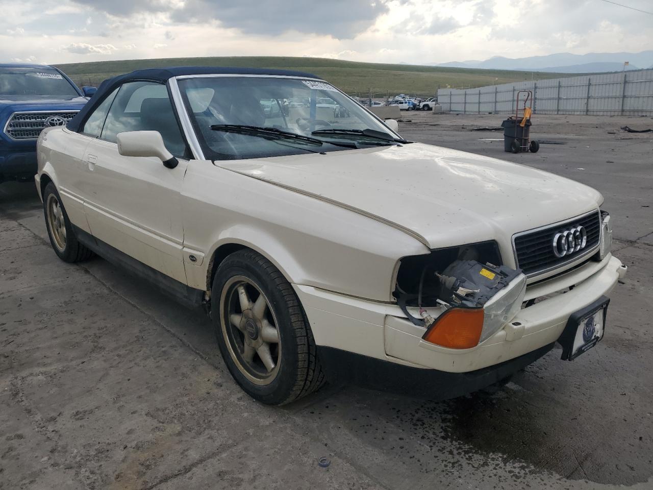 1997 Audi Cabriolet    Кремовый vin: WAUAA88G2VN003362