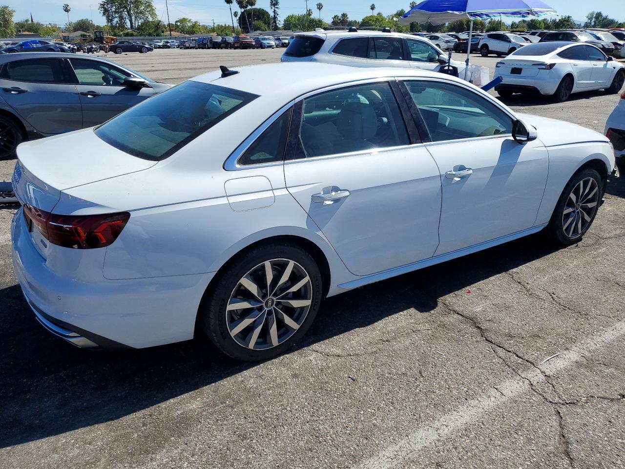 2021 Audi A4 Premium 40 White vin: WAUABAF41MN007477