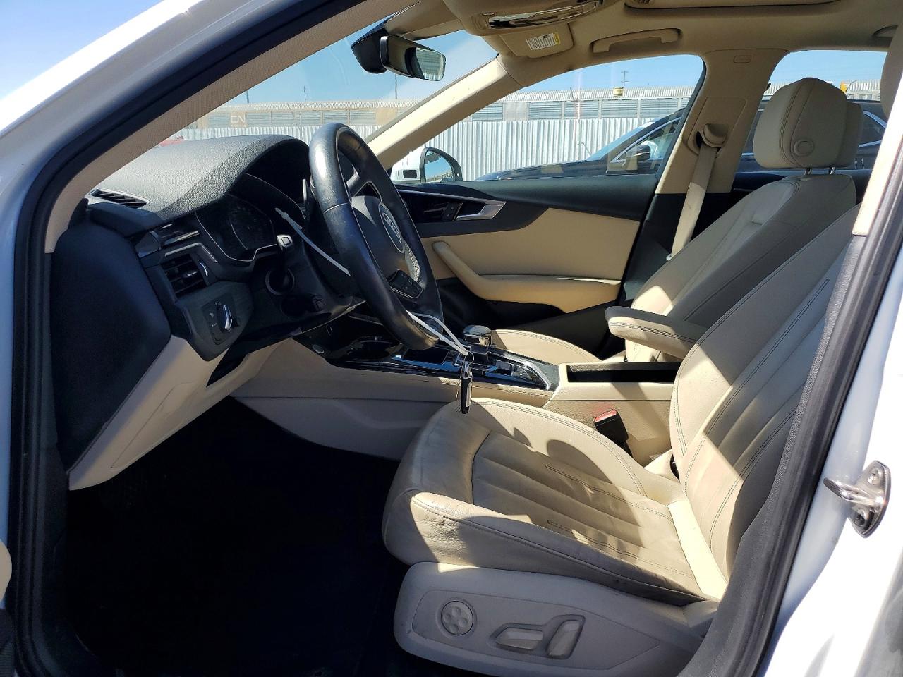 2021 Audi A4 Premium 40 White vin: WAUABAF41MN007477