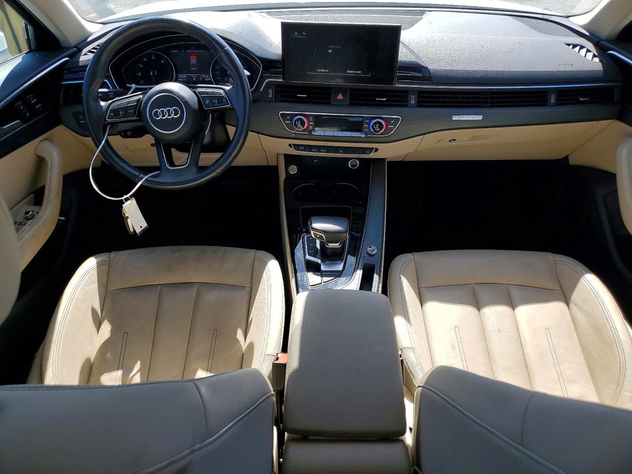 2021 Audi A4 Premium 40 White vin: WAUABAF41MN007477