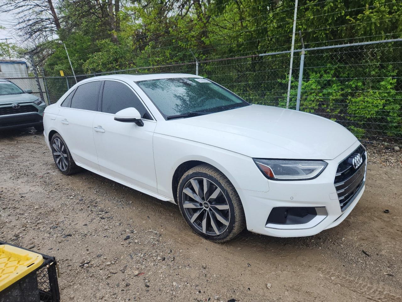 2021 Audi A4 Premium 40 Белый vin: WAUABAF43MN011384