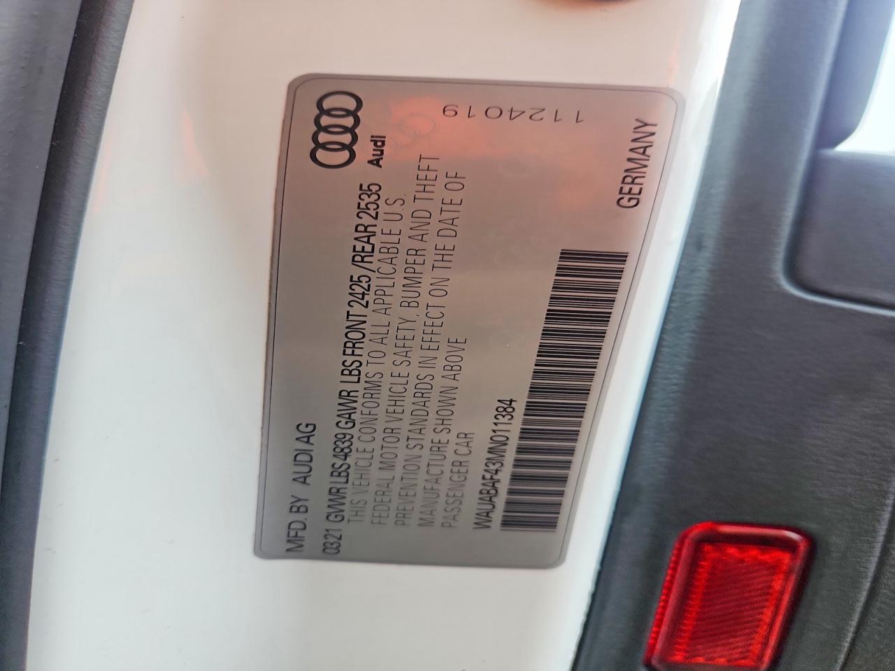 2021 Audi A4 Premium 40 Белый vin: WAUABAF43MN011384
