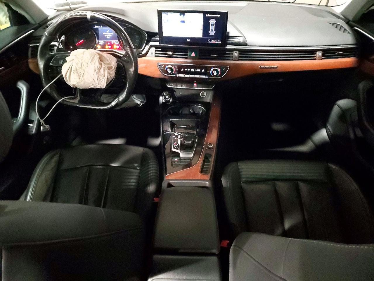 2022 Audi A4 Premium 40 Silver vin: WAUABAF46NN000803