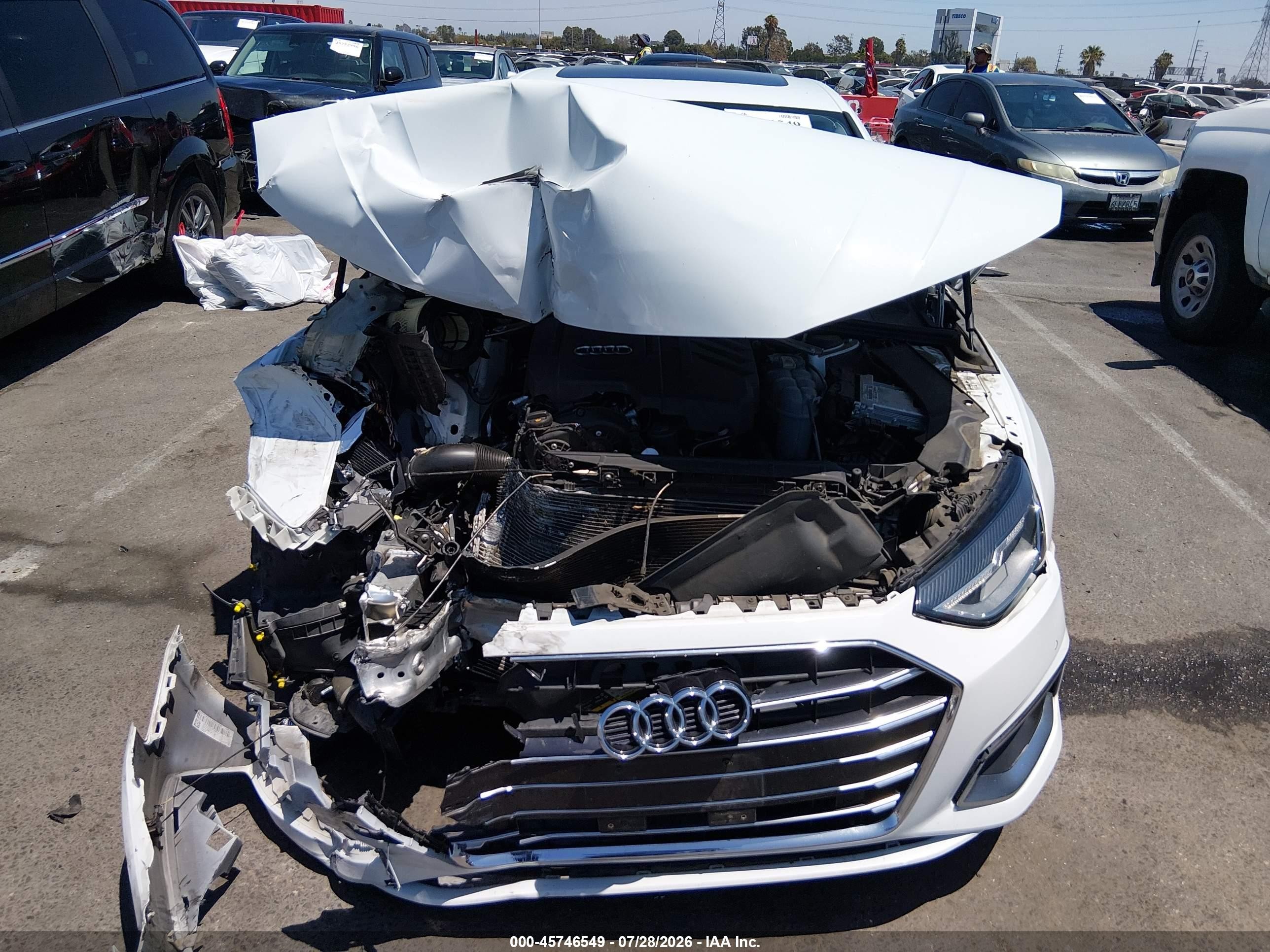 2021 Audi A4 Premium 40 Tfsi Quattro S Tronic Белый vin: WAUABAF49MA035521