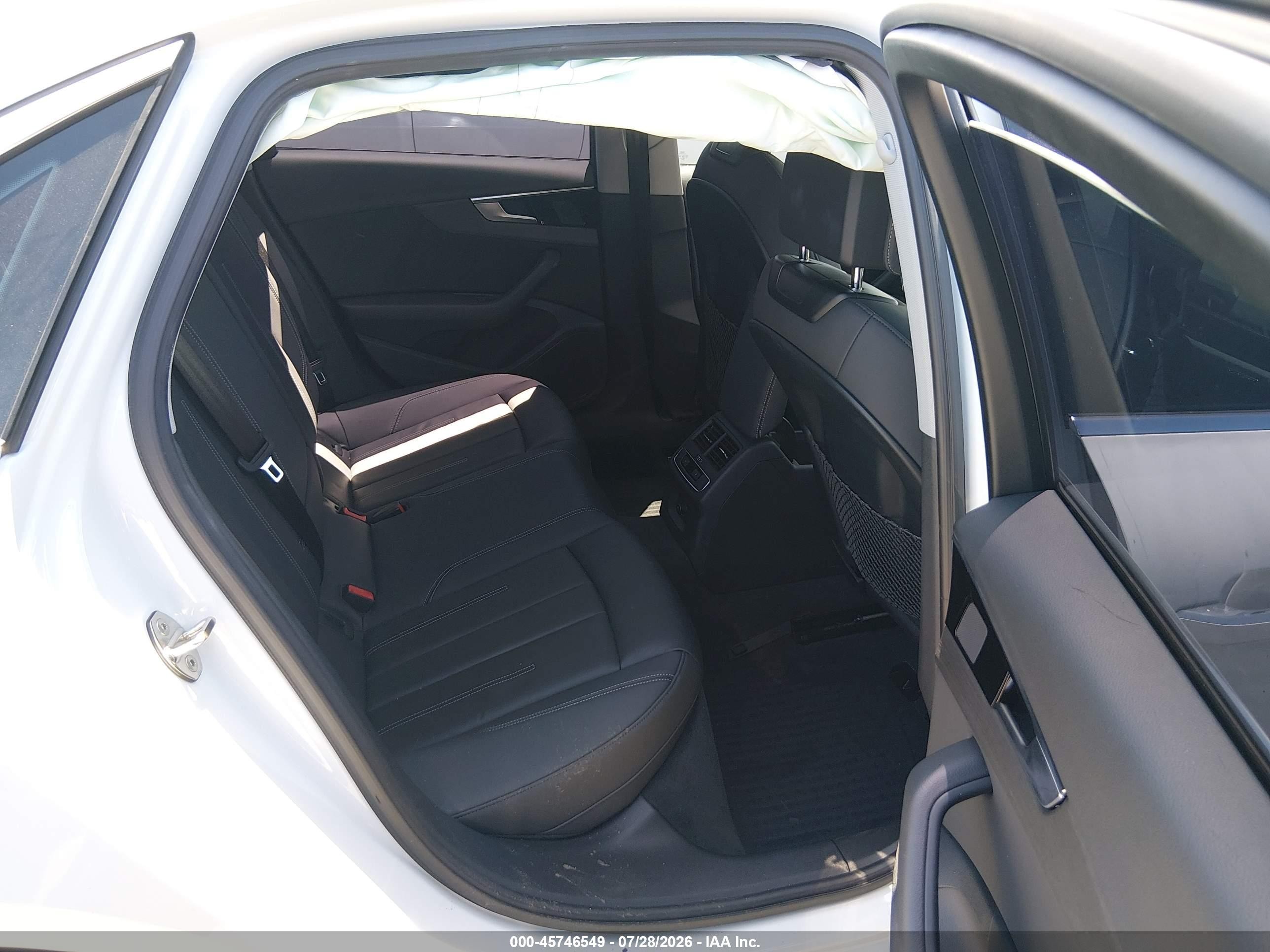 2021 Audi A4 Premium 40 Tfsi Quattro S Tronic Белый vin: WAUABAF49MA035521