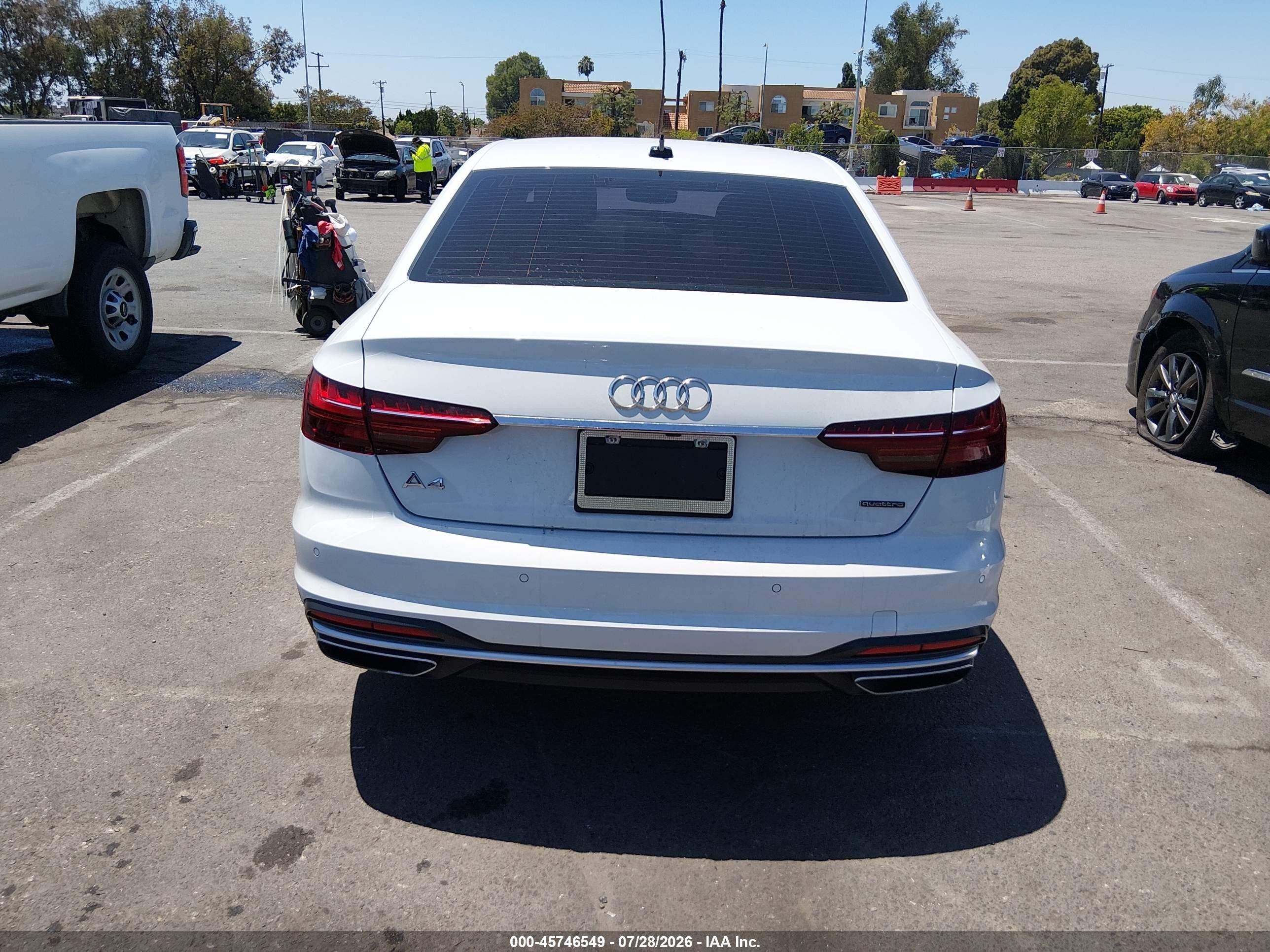 2021 Audi A4 Premium 40 Tfsi Quattro S Tronic Белый vin: WAUABAF49MA035521