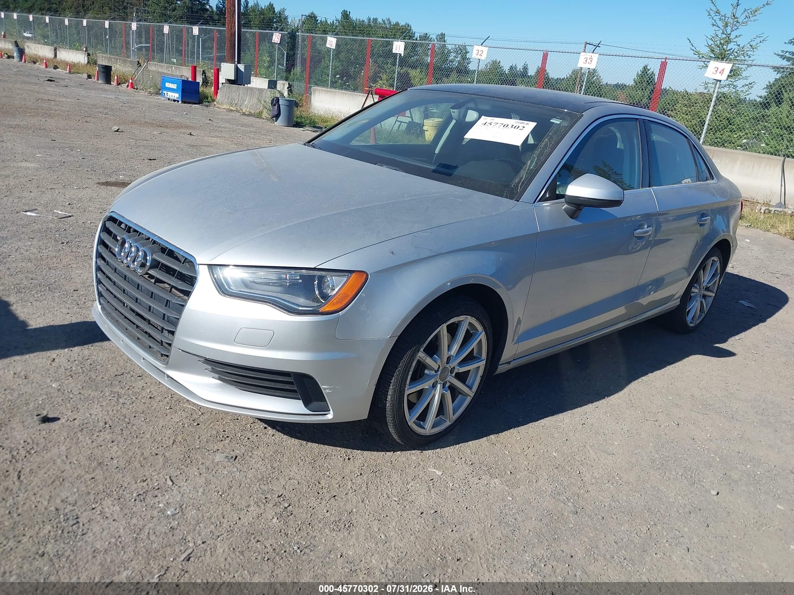 2015 Audi A3 1.8t Premium Серебряный vin: WAUACGFF1F1004753