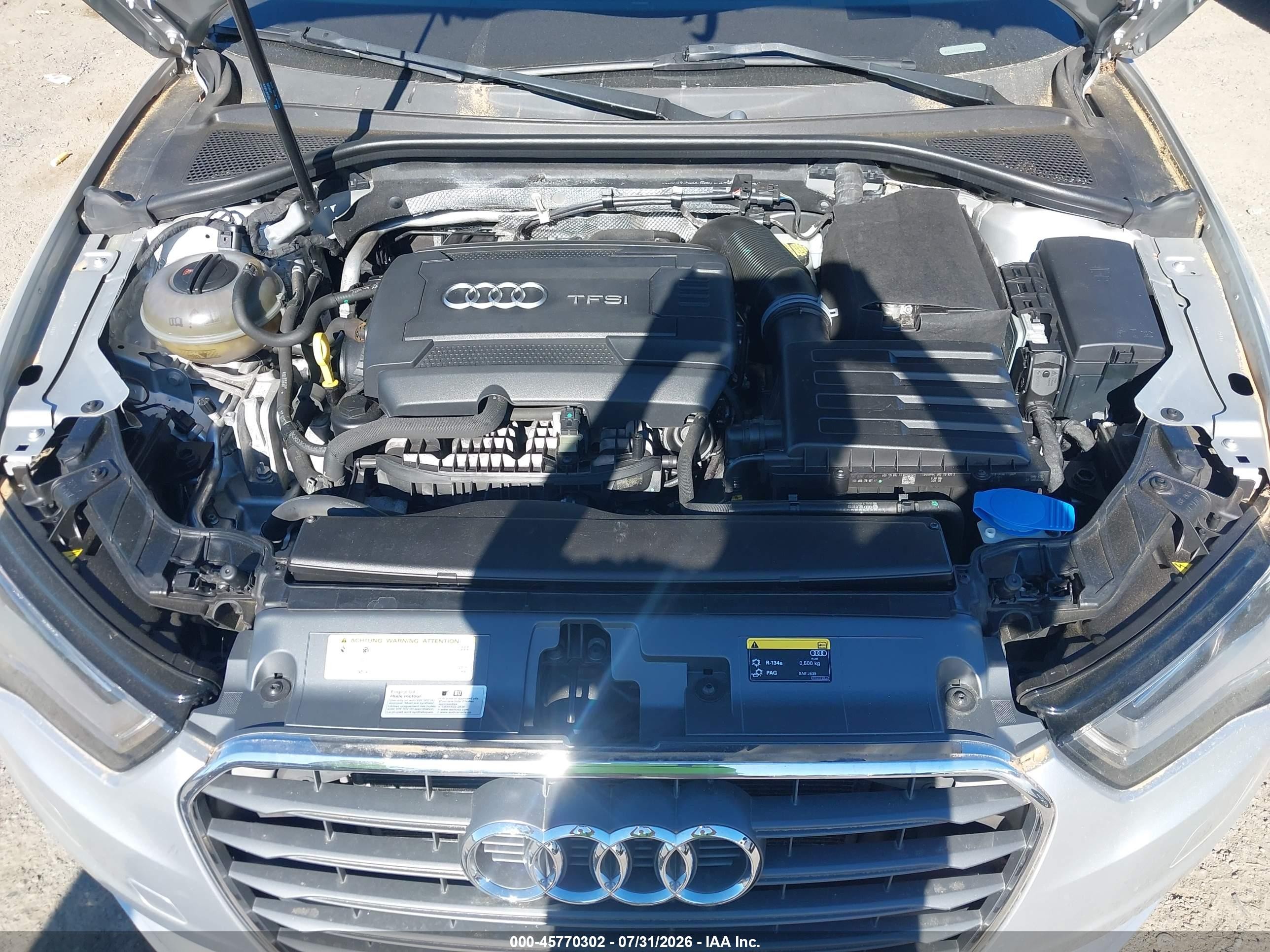 2015 Audi A3 1.8t Premium Серебряный vin: WAUACGFF1F1004753