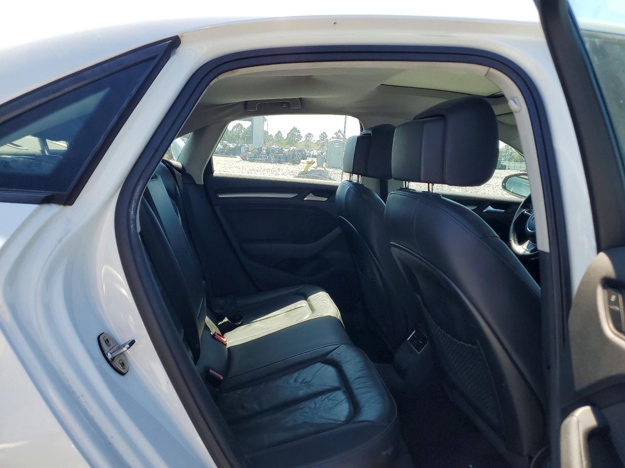 2015 Audi A3 Premium White vin: WAUACGFF1F1139652