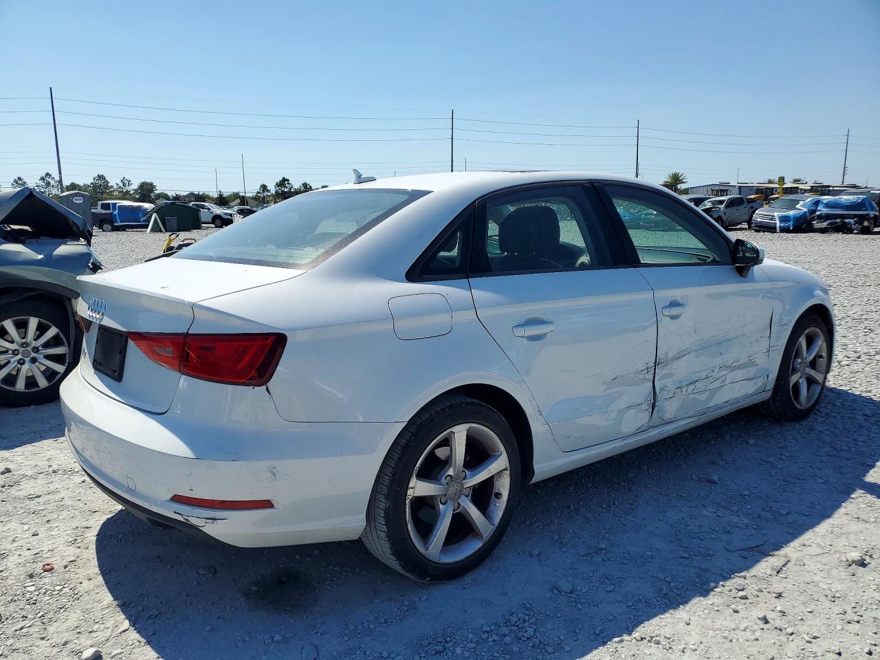 2015 Audi A3 Premium White vin: WAUACGFF1F1139652
