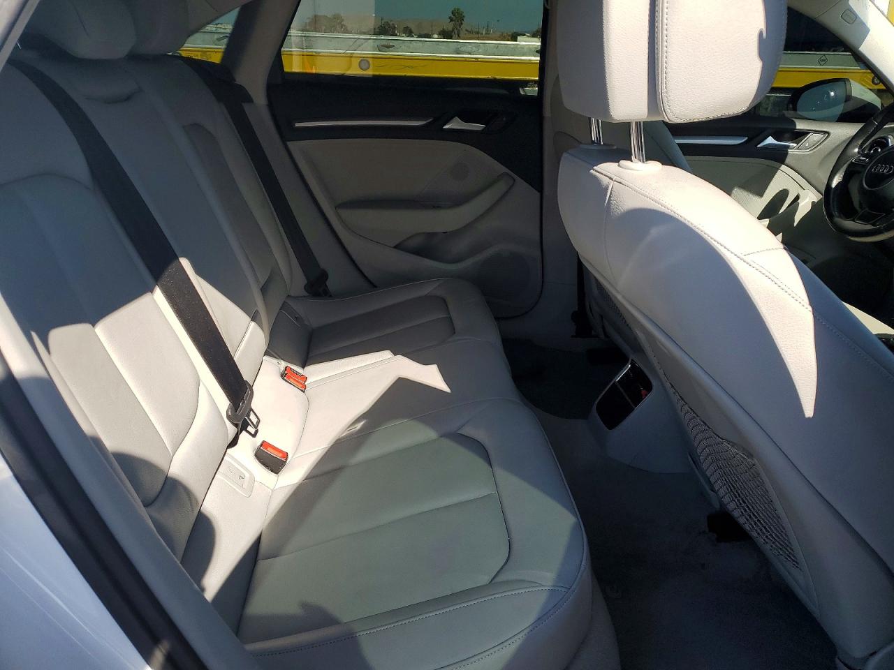 2015 Audi A3 Premium White vin: WAUACGFF3F1086467