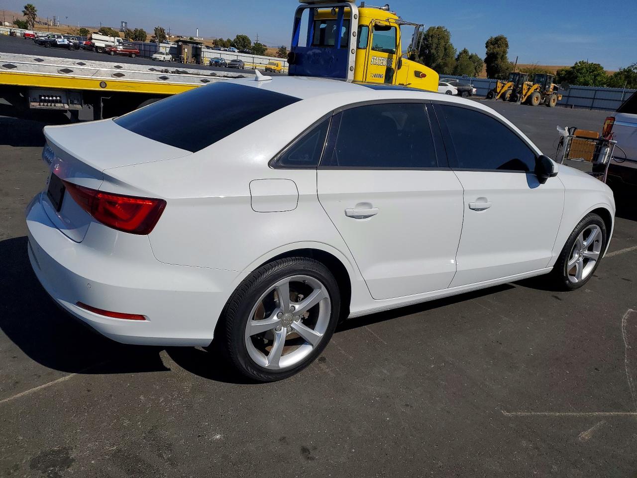2015 Audi A3 Premium White vin: WAUACGFF3F1086467