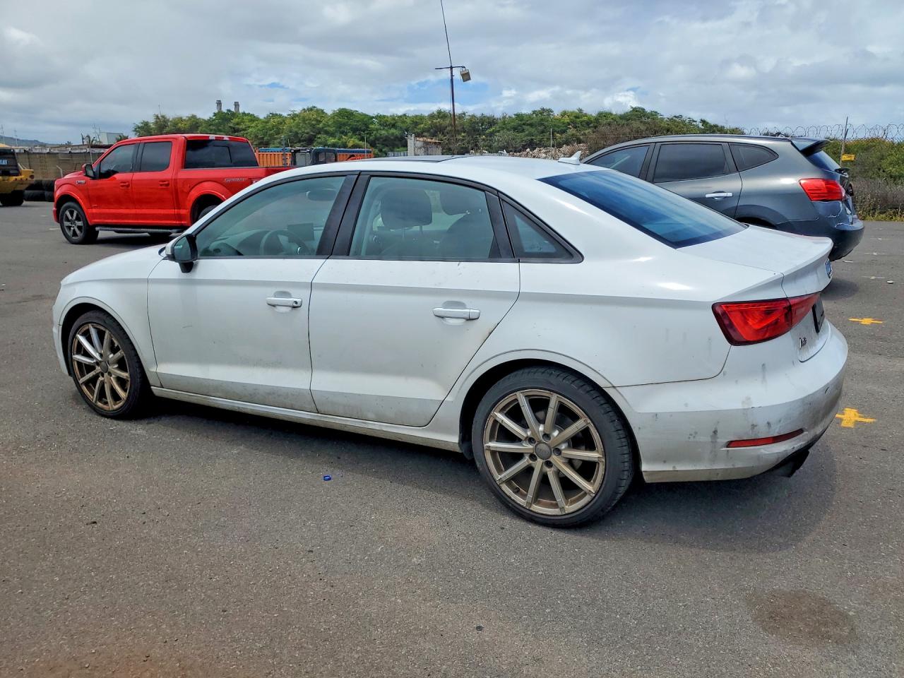 2015 Audi A3 Premium White vin: WAUACGFF4F1106404