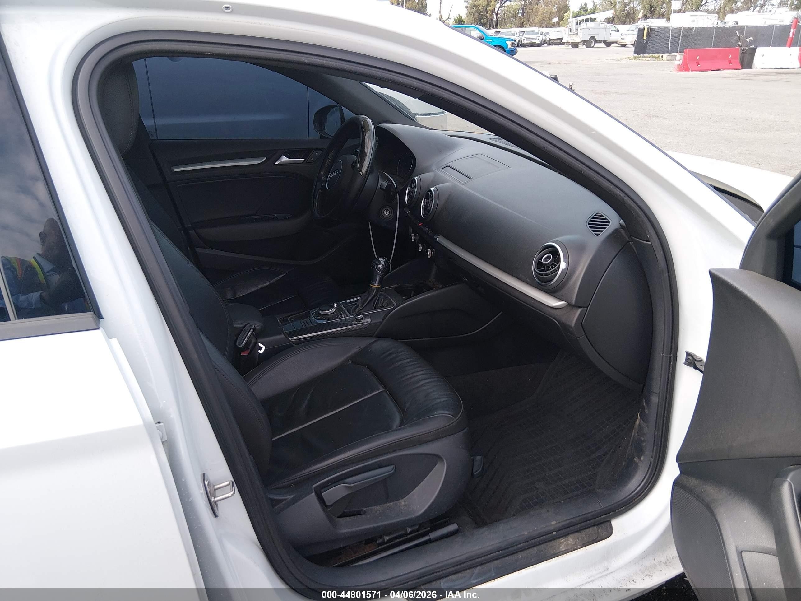 2015 Audi A3 1.8t Premium White vin: WAUACGFF5F1143784