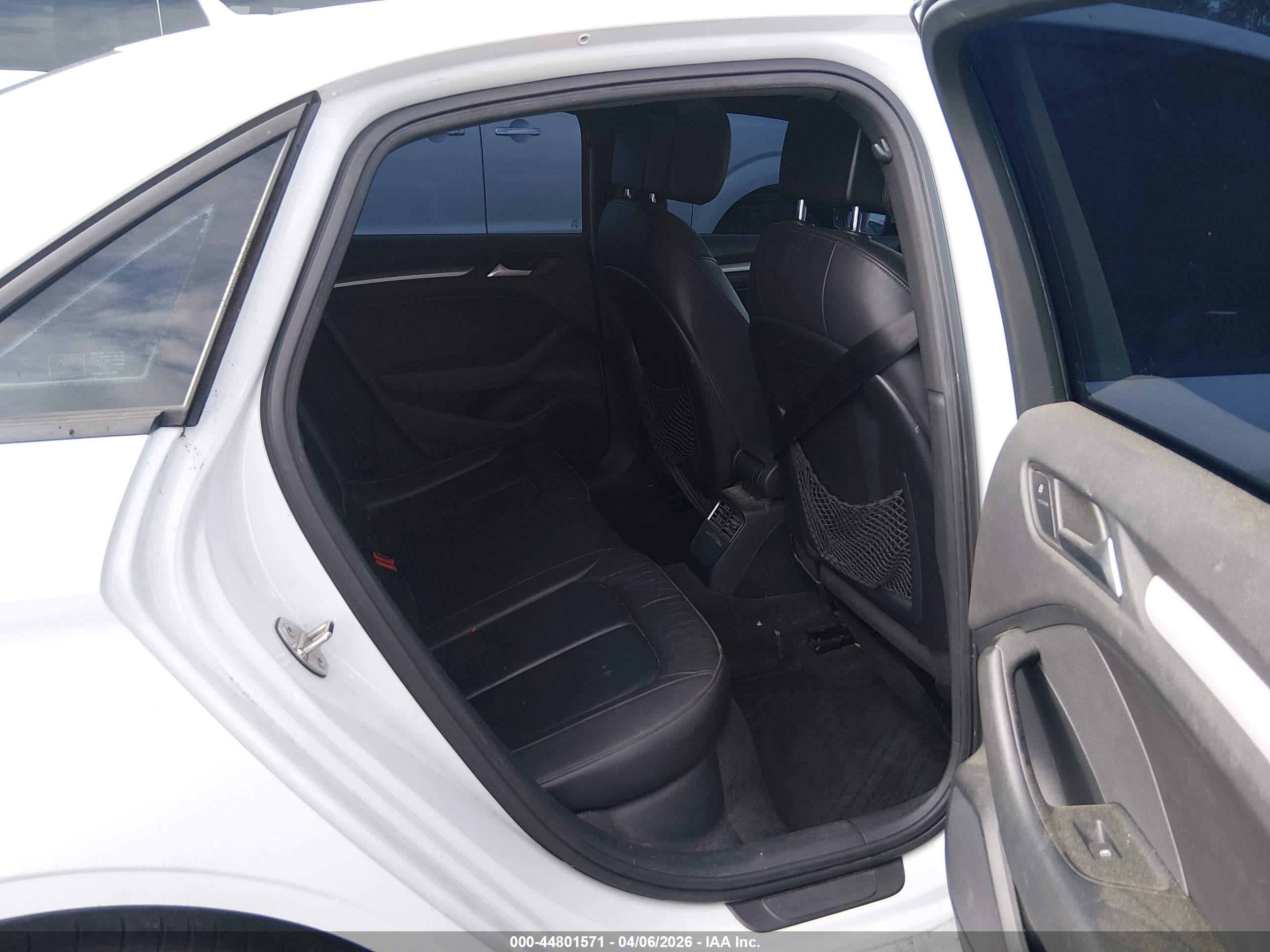 2015 Audi A3 1.8t Premium White vin: WAUACGFF5F1143784
