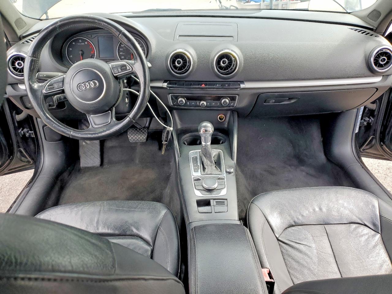 2015 Audi A3 Premium Черный vin: WAUACGFF6F1035304