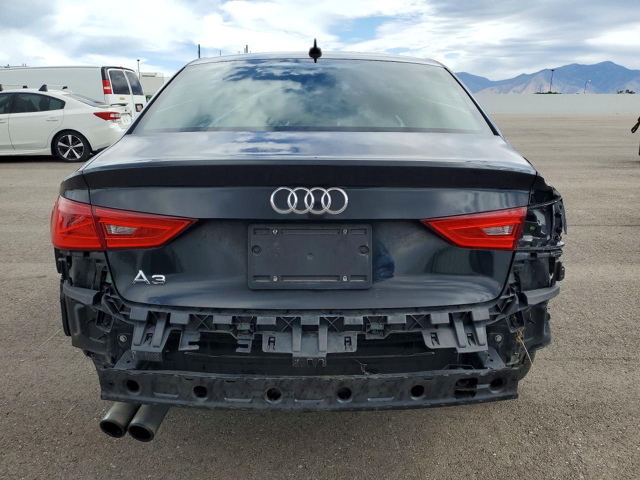 2015 Audi A3 Premium Черный vin: WAUACGFF6F1035304