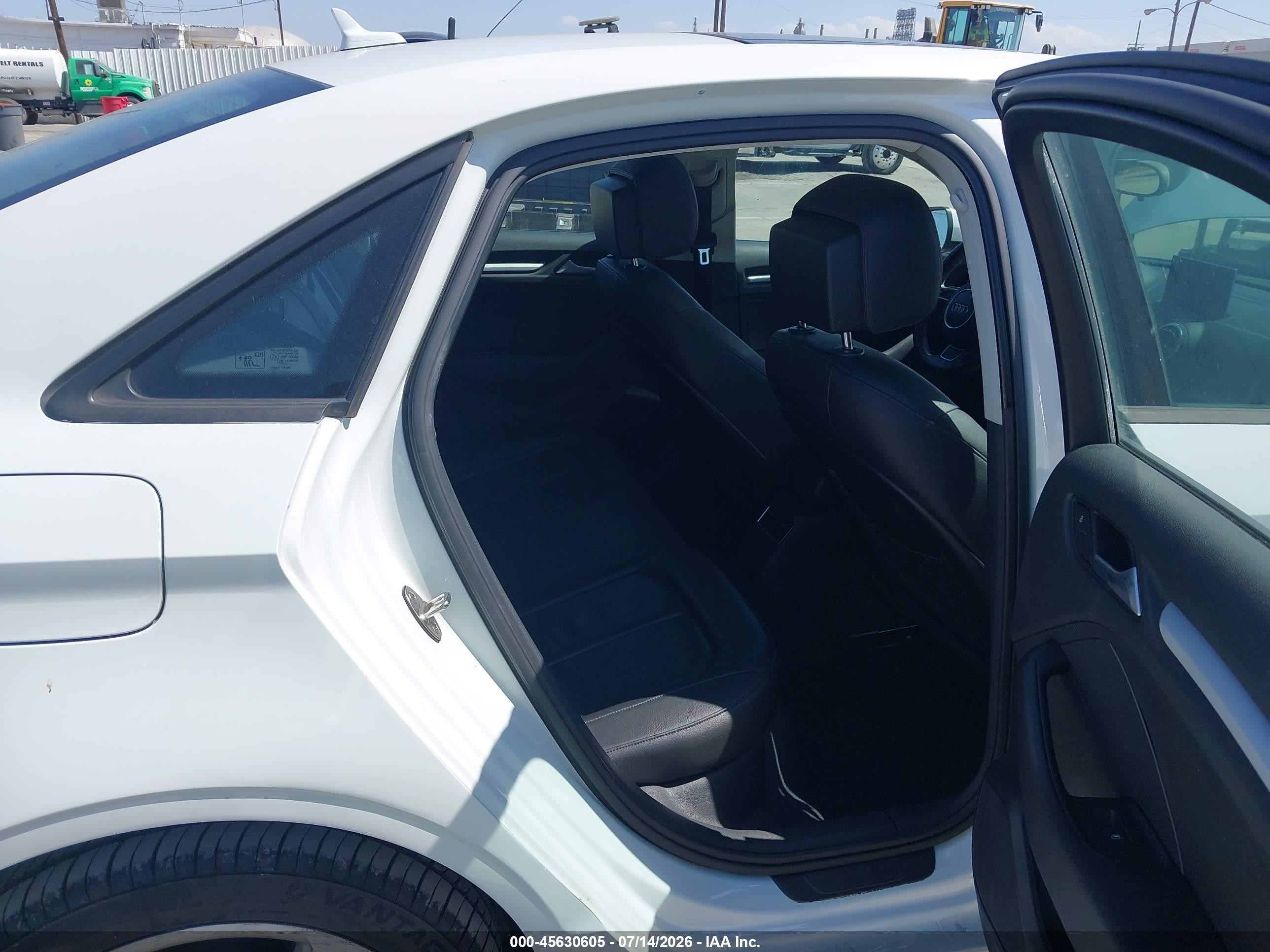 2015 Audi A3 1.8t Premium White vin: WAUACGFF6F1046433
